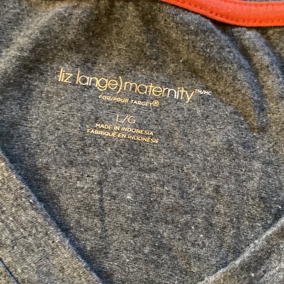 V-neck, three quarter sleeves, hooded maternity tops - Picture 2 of 5